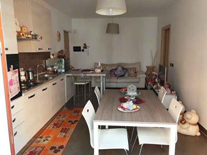 Appartamento quadrilocale in vendita in Viale America Latina, Frosinone