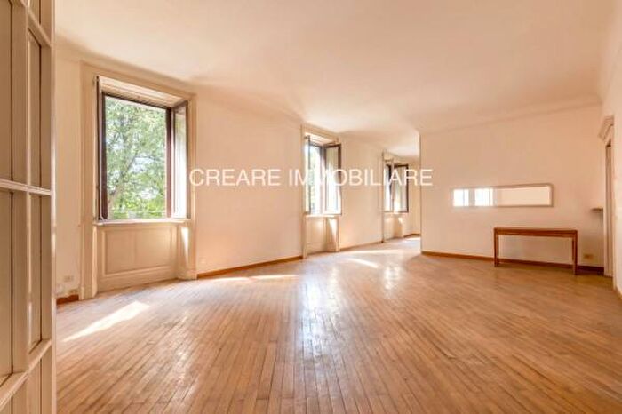 Appartamento con 6 locali in vendita in Piazza Sempione, Milano