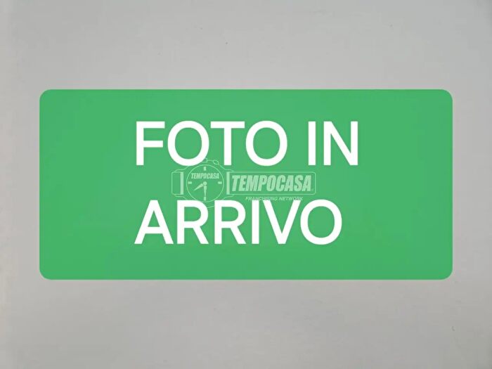Appartamento trilocale in vendita in Via Ballarati, Busto Arsizio