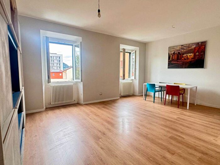 Appartamento trilocale in vendita in Via Don Ferrante, Caleotto, Lecco