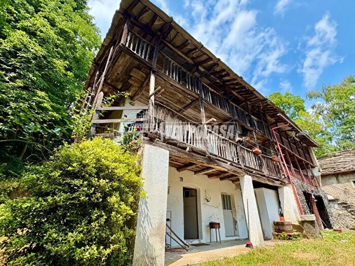 Casa quadrilocale in vendita in Borgata Fusero, Giaveno