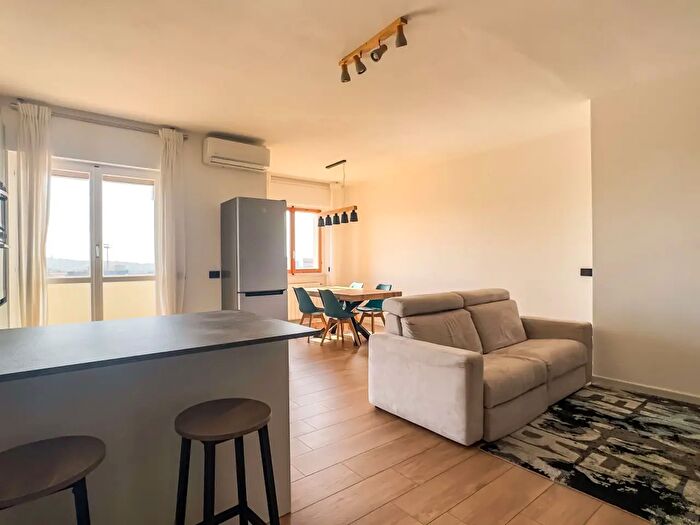 Appartamento trilocale in affitto in Via Lorenzo De Medici, Selargius