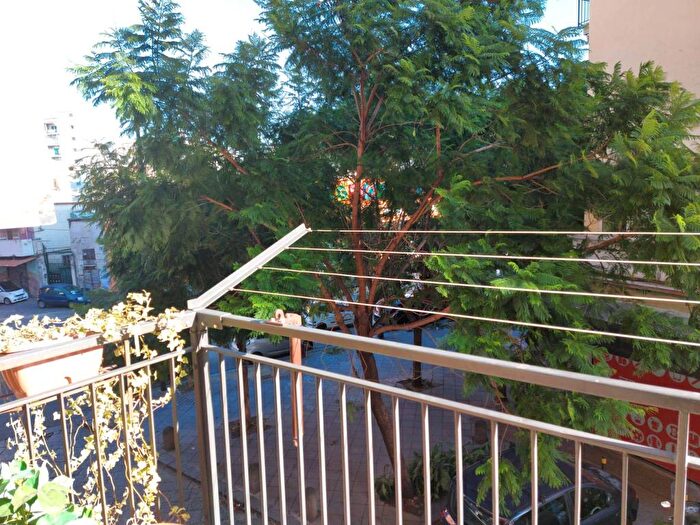 Appartamento bilocale in affitto in Via Benedetto Cairoli, Arenaccia, Napoli