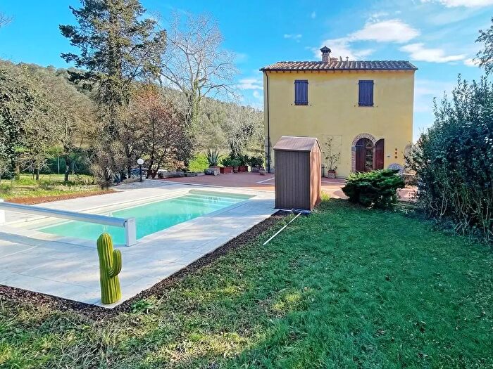 Casa con 5 locali in vendita in Rosignano Marittimo