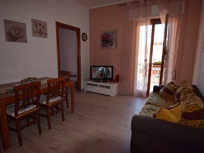 Appartamento trilocale in affitto in Via La Spezia, Centro, Ladispoli