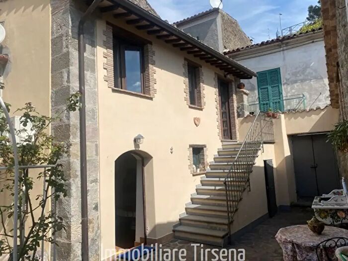 Appartamento quadrilocale in vendita in Bolsena