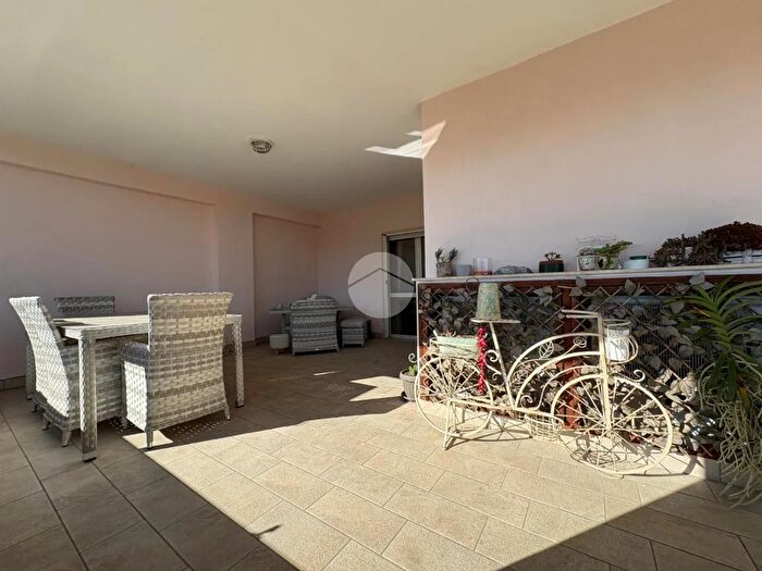 Appartamento trilocale in vendita in Via B Croce, Montalto Uffugo