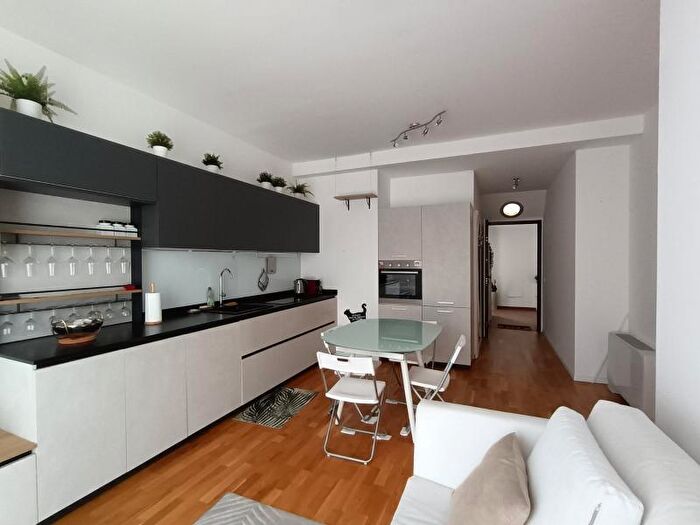 Appartamento trilocale in affitto in Via Padre Reginaldo Giuliani, Milano