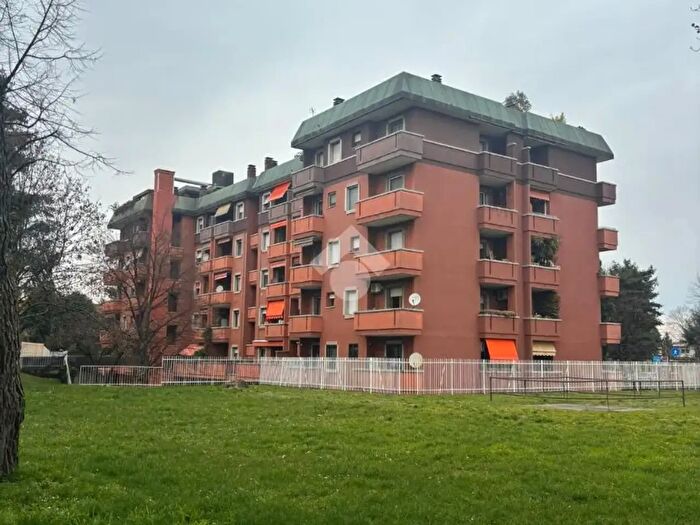 Appartamento bilocale in vendita in Via Sartirana, Rho