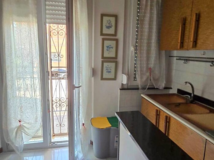 Appartamento con 5 locali in affitto in Via Ancona, Centro, Macerata
