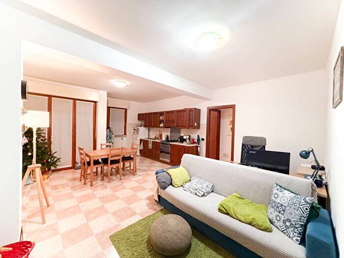 Appartamento bilocale in affitto in Via Vajo dellAnguilla, Quinto, Verona