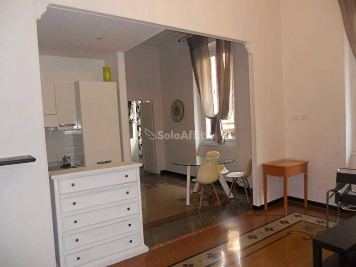 Appartamento quadrilocale in affitto in Via Domenico Fiasella, San Vincenzo, Genova