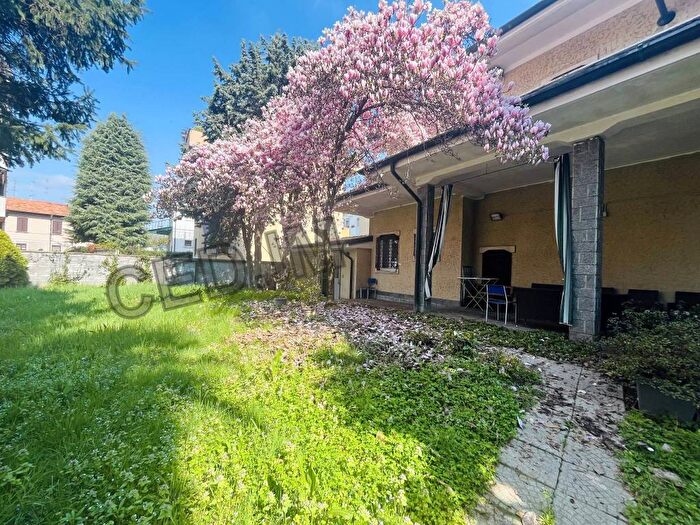 Casa con 6 locali in affitto in Via Lodovico Muratori, San Pietro Pace, Rho