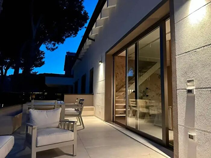 Appartamento quadrilocale in vendita in Viale Dante Alighieri, Cervia