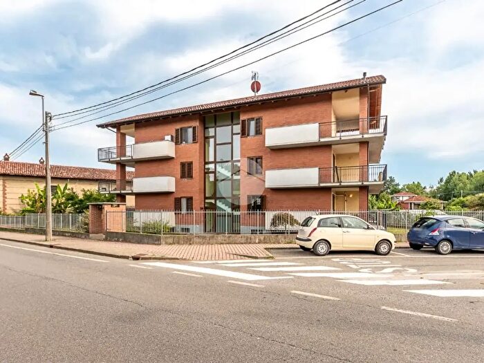 Appartamento trilocale in vendita in Via Fiano, Robassomero