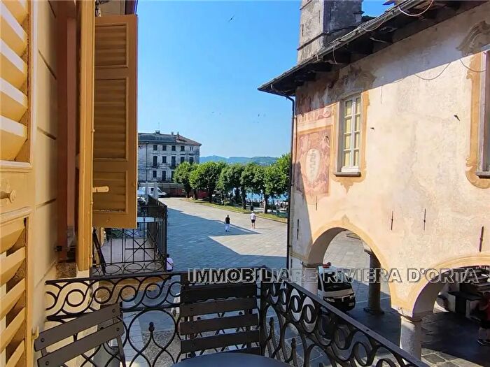 Appartamento bilocale in affitto in Orta San Giulio