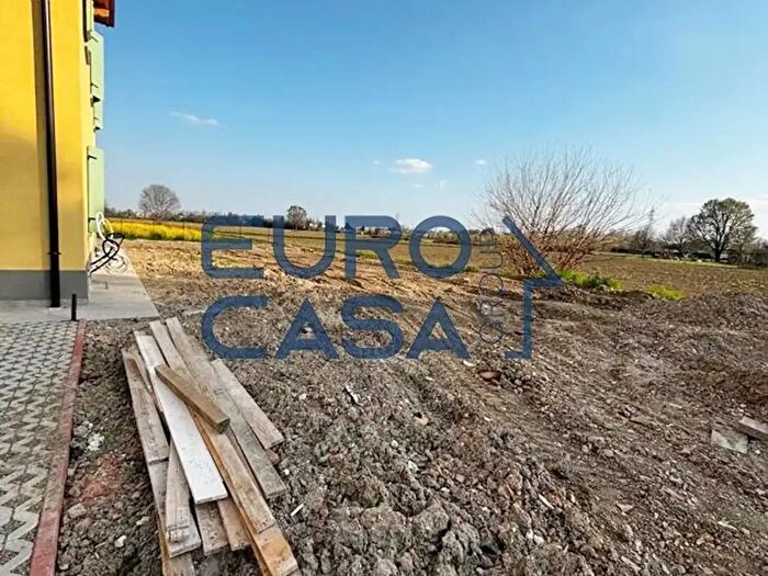Appartamento quadrilocale in vendita in Via Vittorio Veneto, Modena