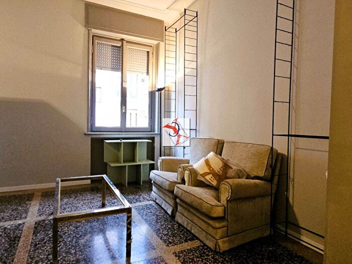 Appartamento bilocale in affitto in Via Luigi Settembrini, Buenos Aires, Milano