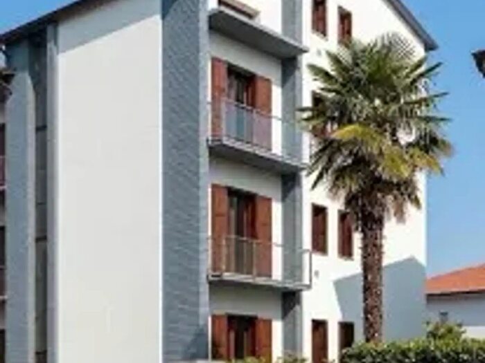 Appartamento quadrilocale in vendita in Via San Rocco, Cremona
