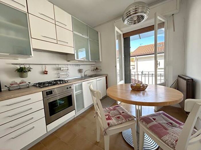 Appartamento quadrilocale in affitto in Viale Cesare Battisti, Riccione