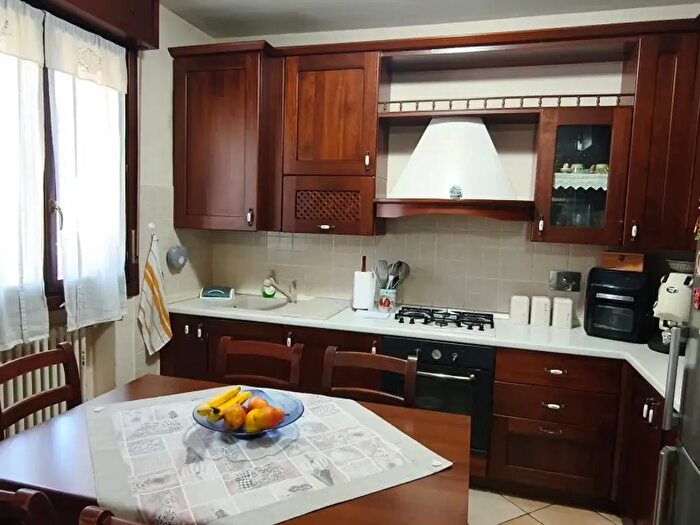 Appartamento con 5 locali in vendita in Via Aosta, Casalgrande