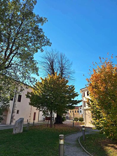 Casa quadrilocale in vendita in Vittorio Veneto