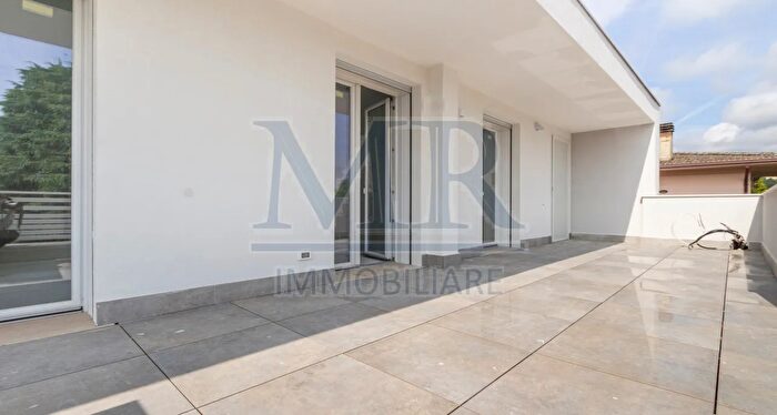 Appartamento quadrilocale in vendita in Via Marzia, Abano Terme