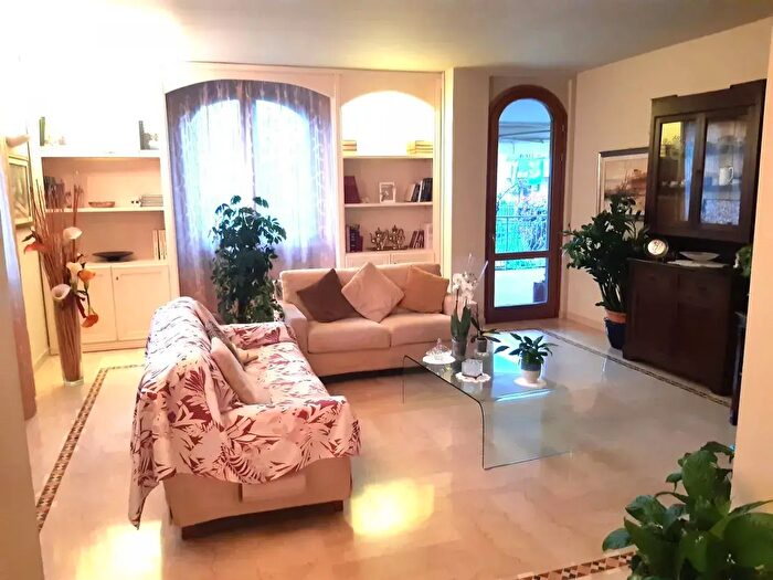 Casa con 5 locali in vendita in Via Castiglionese, Grosseto