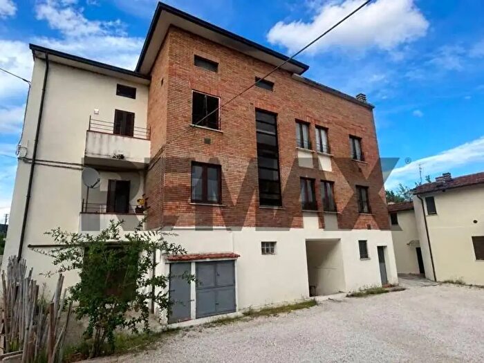Appartamento trilocale in vendita in Via del Mec, Bastia Umbra