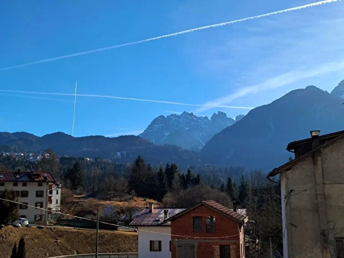 Appartamento quadrilocale in vendita in Lozzo Di Cadore