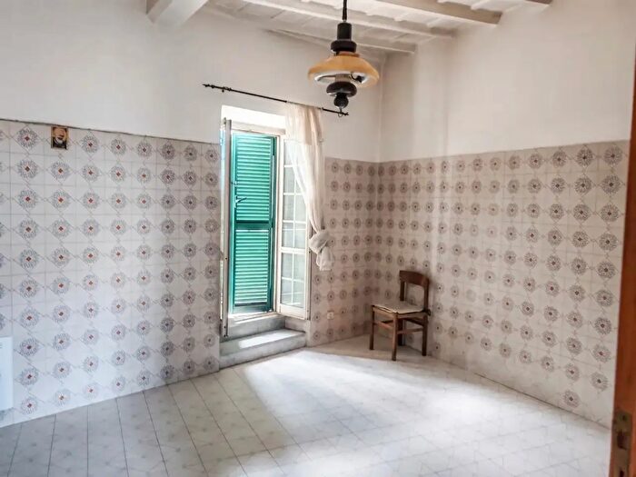 Appartamento con 6 locali in vendita in Via Tomassi, Segni