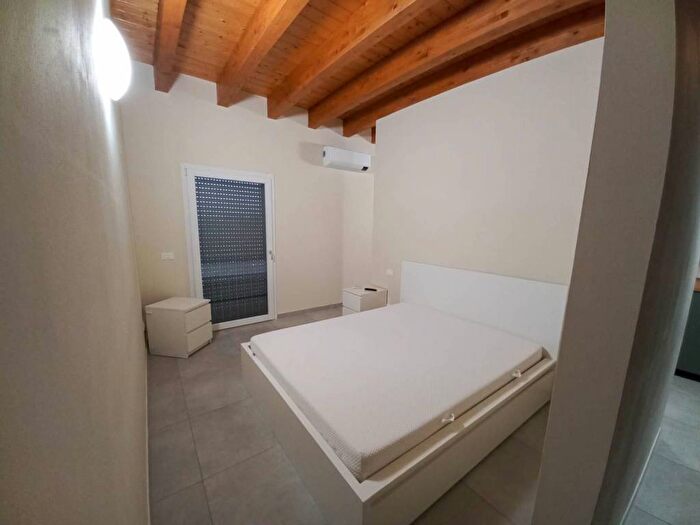 Casa monolocale in affitto in Via Tenente Portesi, Centro, Montichiari