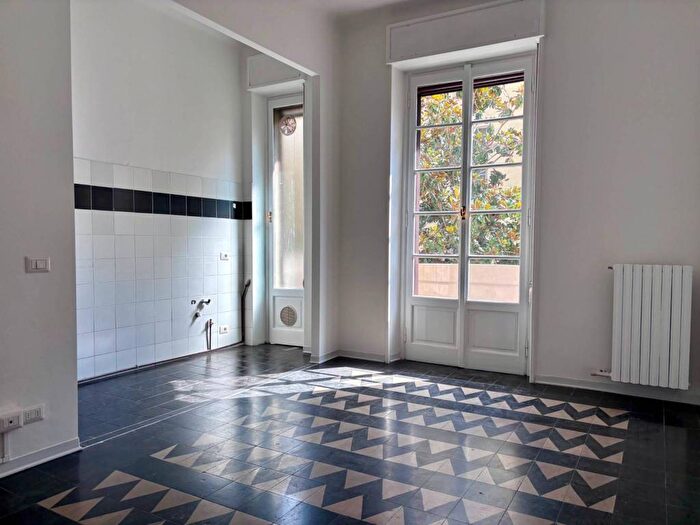 Appartamento bilocale in affitto in Via Pietro Colletta, Porta Romana Medaglie dOro, Milano