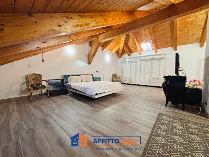 Casa trilocale in affitto in Strada Giorgio Devalle, Boccia dOro, Moncalieri