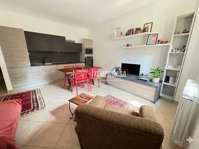 Appartamento bilocale in vendita in Via Sant'Ambrogio d, Merate