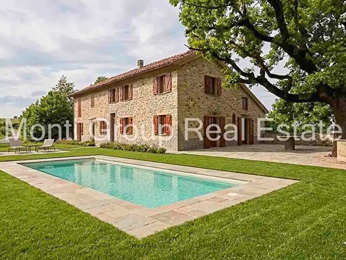 Casa con 7 locali in vendita in Strevi