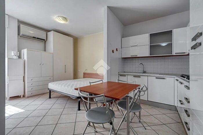 Appartamento monolocale in vendita in Via Angelo Finelli, Bologna