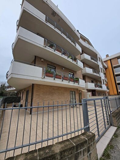 Appartamento trilocale in vendita in Via dei Pruni Termoli Cb, Termoli