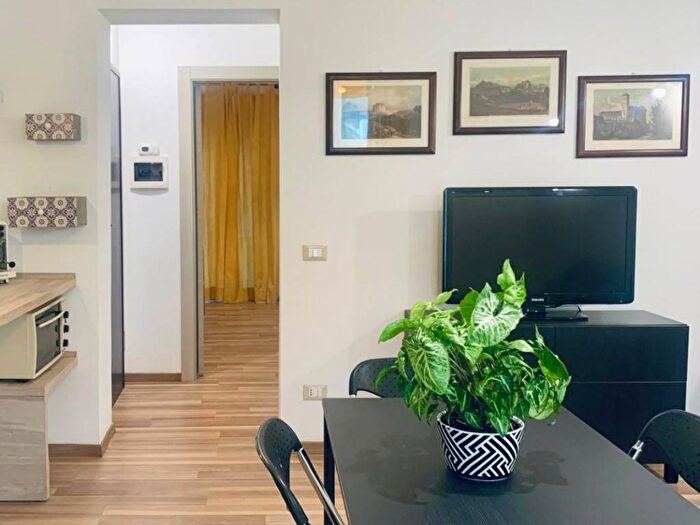 Appartamento bilocale in affitto in Via Giuseppe De Spuches, Politeama Ruggiero Settimo, Palermo