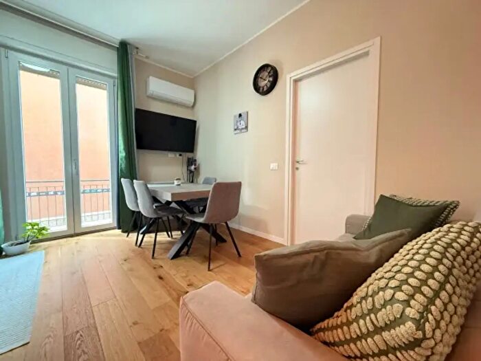 Appartamento trilocale in vendita in Viale Dante Alighieri, Piacenza