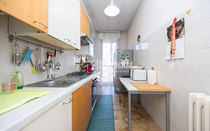 Appartamento con 5 locali in vendita in Via Mattei, Gorgonzola