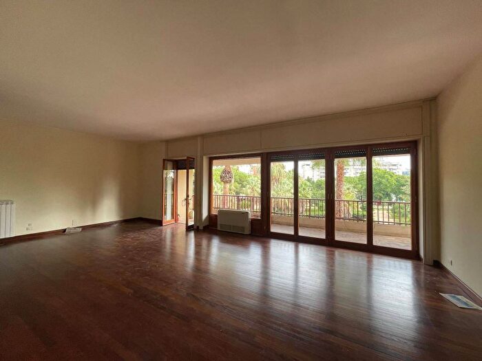 Appartamento con 6 locali in affitto in Viale Francesco Scaduto, Notarbartolo Sciuti, Palermo