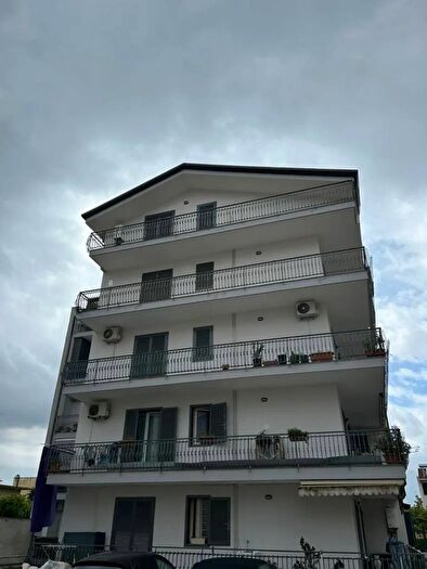 Appartamento trilocale in vendita in Via Risorgimento a Marigliano, Marigliano