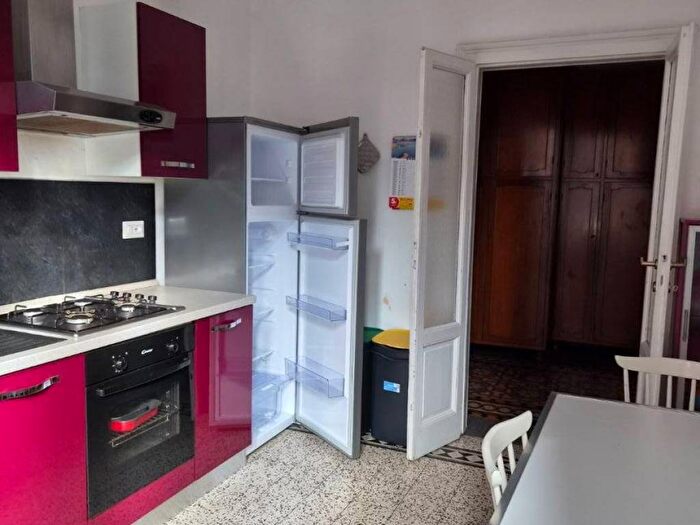 Appartamento trilocale in affitto in Via Giovanni Bellezza, Bocconi, Milano