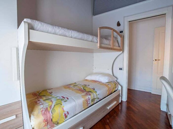 Appartamento trilocale in affitto in Via Giuseppe Massarenti, Massarenti, Bologna