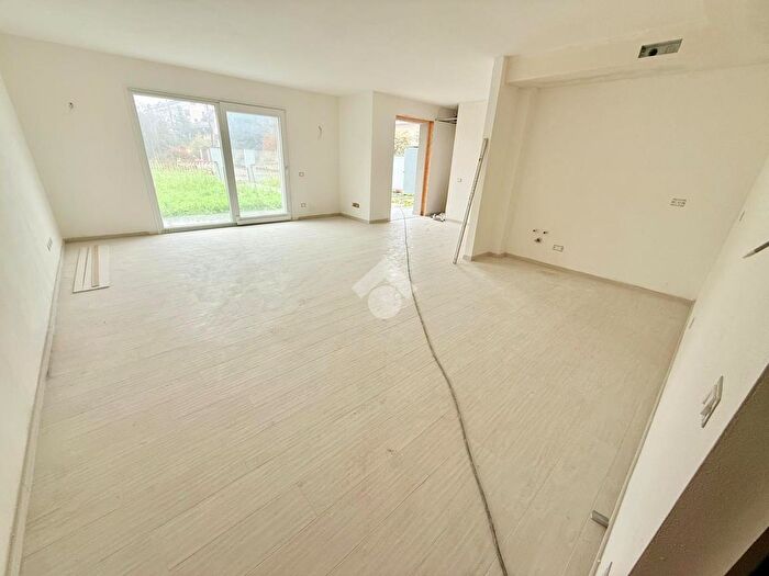 Appartamento trilocale in vendita in Via S Nicola, Viadana