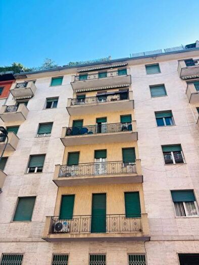 Appartamento trilocale in affitto in Dezza, Milano