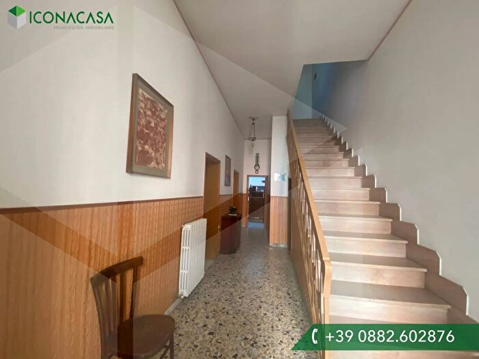 Appartamento trilocale in vendita in Via Libia, Torremaggiore