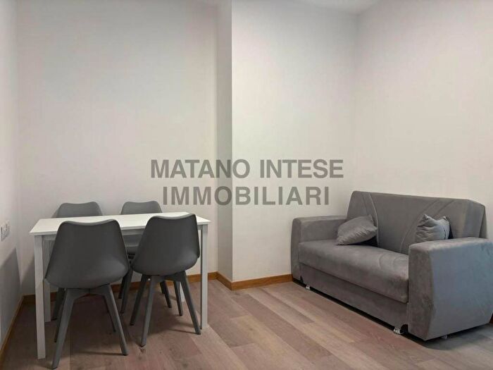 Appartamento bilocale in affitto in Via Sant'Erlembaldo, Gorla, Milano