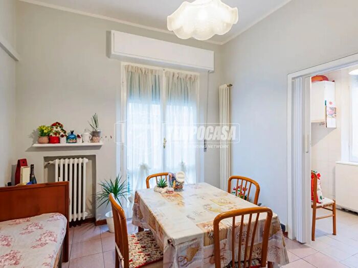 Appartamento trilocale in vendita in Via Callani, Parma